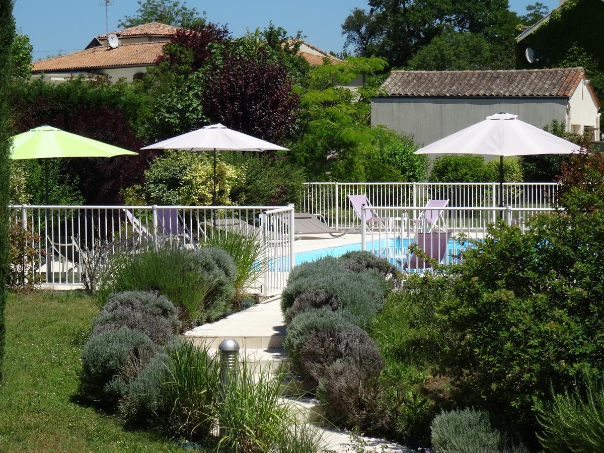 Domaine De L'Echassier, The Originals Relais Hotel Chateaubernard Exterior photo